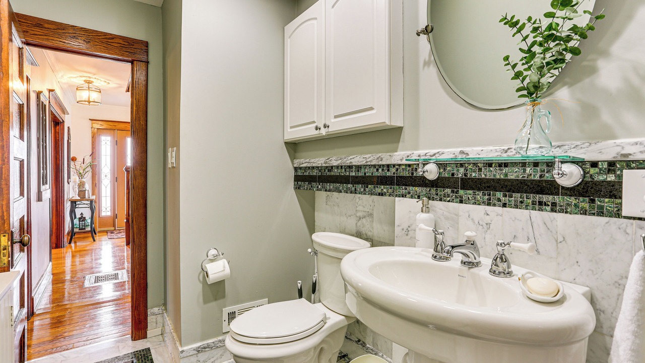 Photo of Bathroom in Sparrow Bush