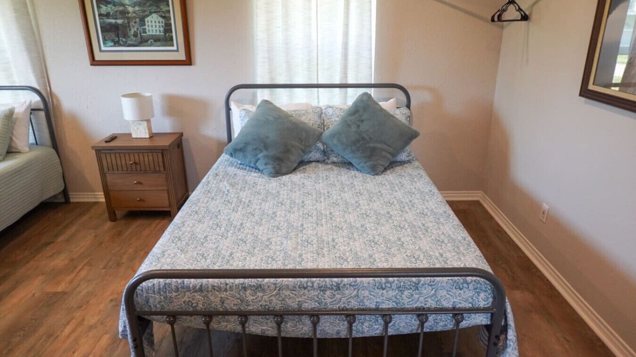 Photo of Bedroom in Oakhurst
