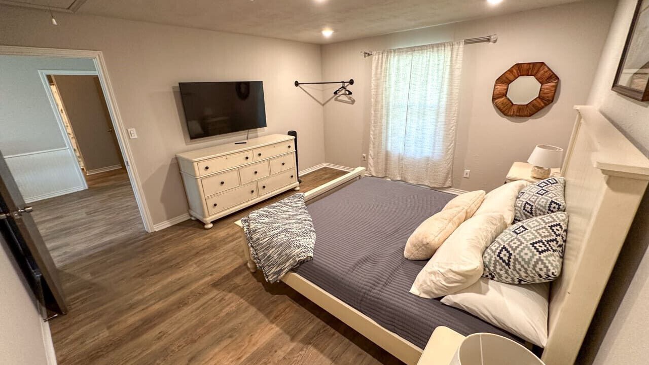 Photo of Bedroom in Oakhurst