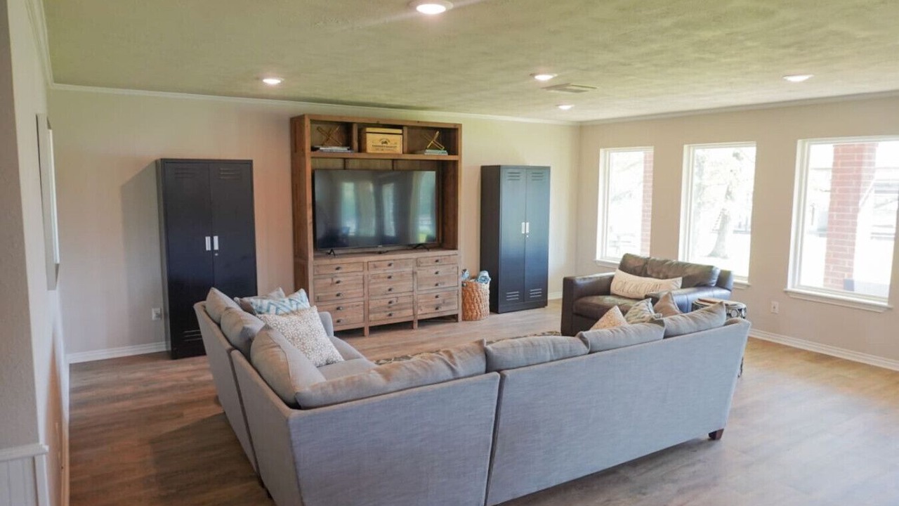 Photo of Livingroom in Oakhurst