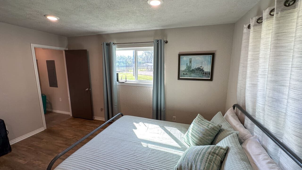 Photo of Bedroom in Oakhurst