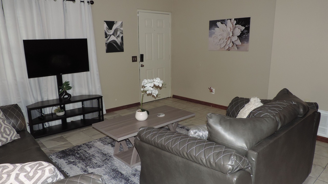 Photo of Livingroom in Central Oklahoma City