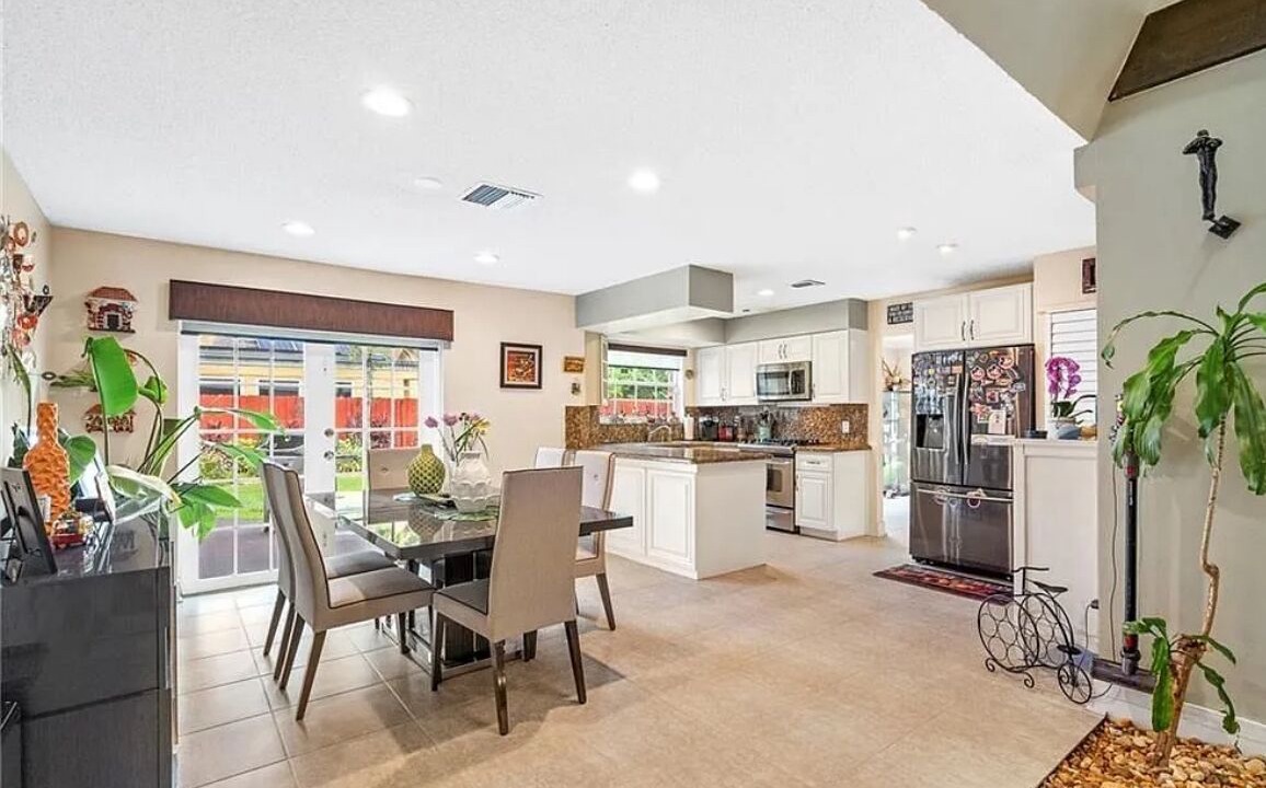 Photo of Kitchen in Cooper City