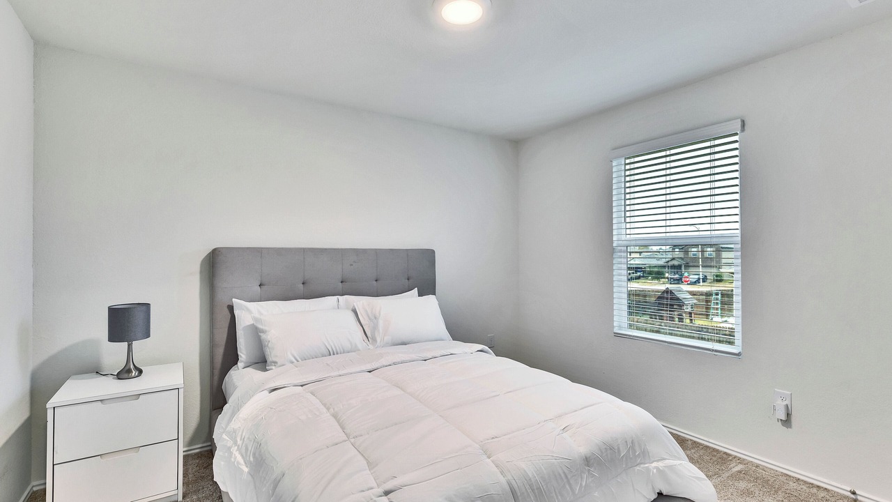Photo of Bedroom in Manor