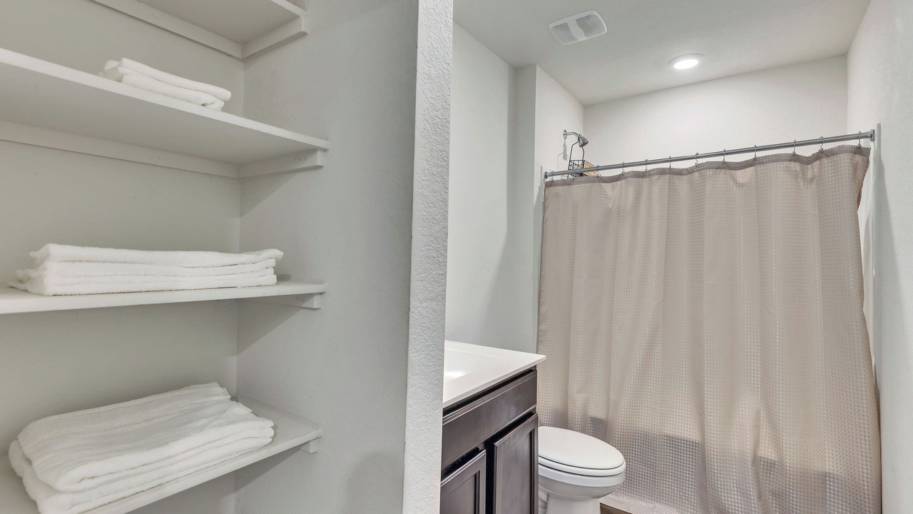 Photo of Bathroom in Manor