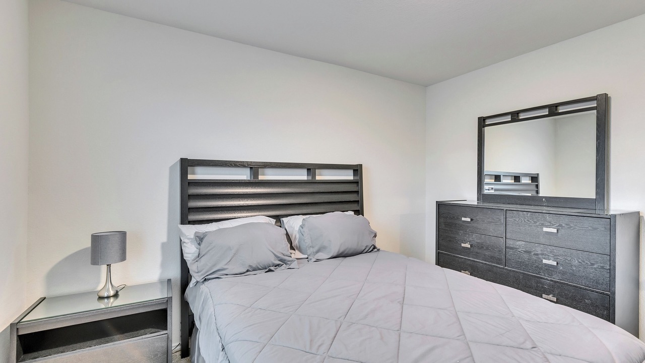 Photo of Bedroom in Manor