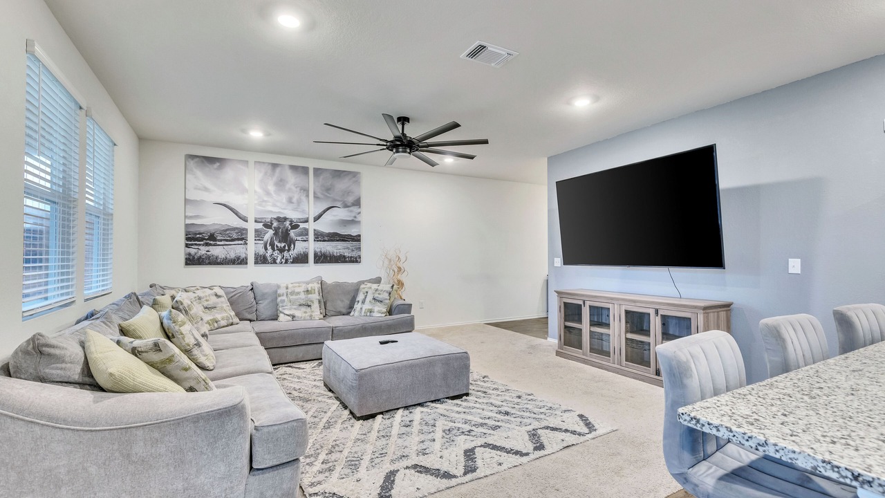 Photo of Livingroom in Manor