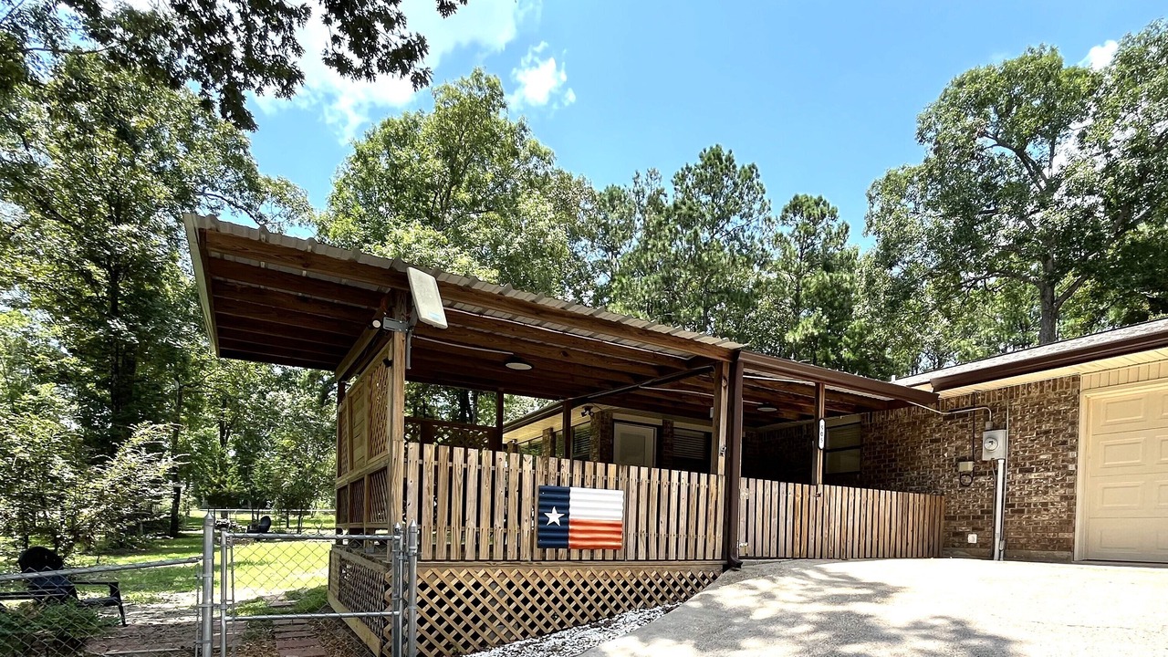 Photo of Outdoor in Woodville