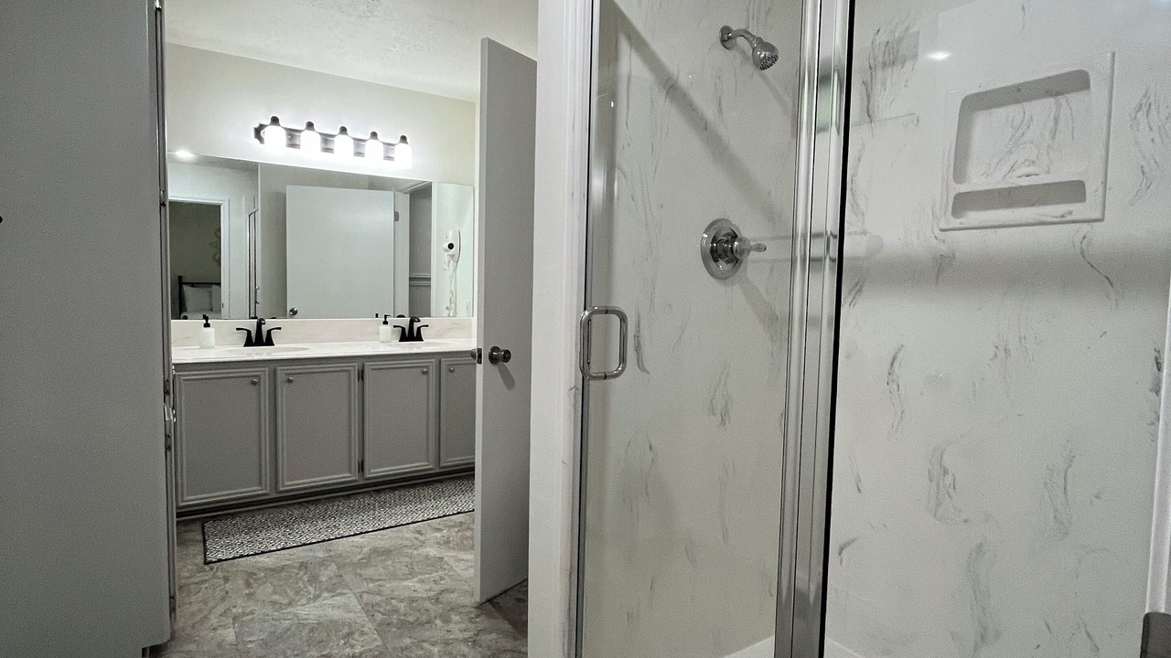 Photo of Bathroom in Woodville