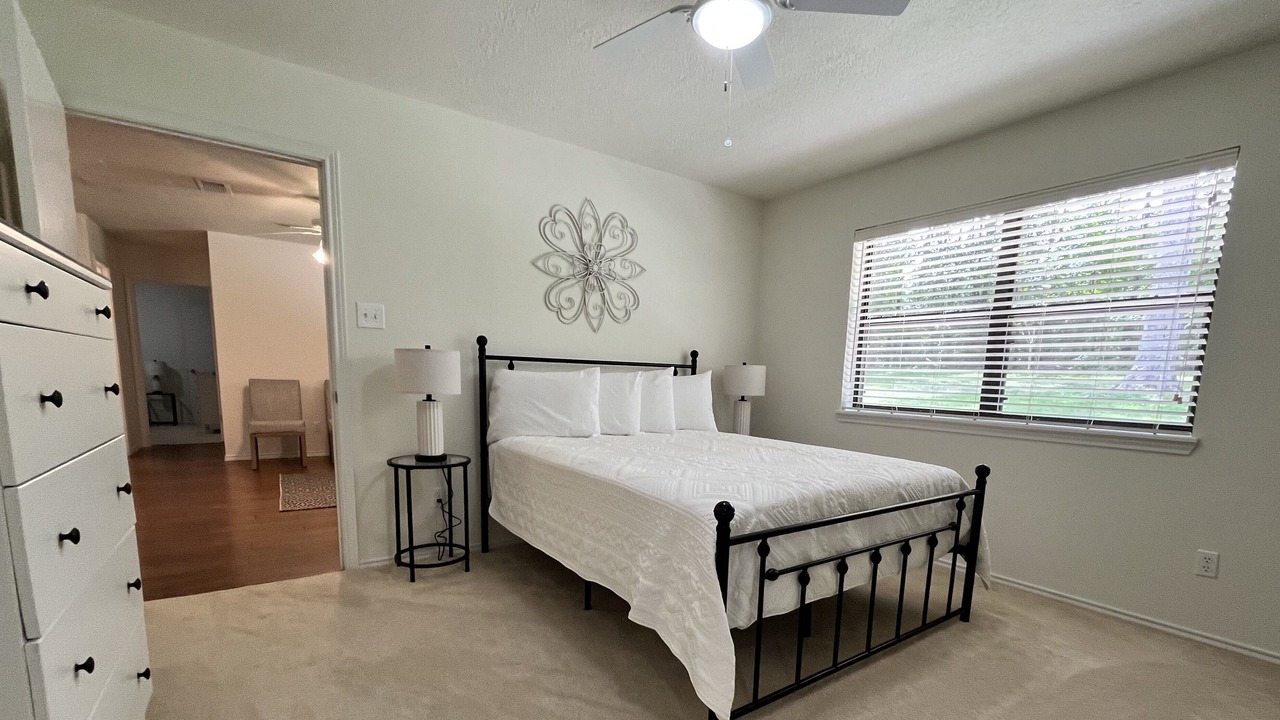 Photo of Bedroom in Woodville