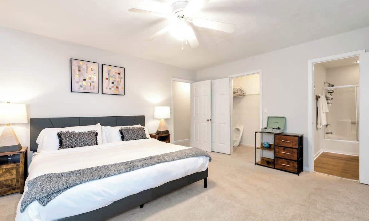 Photo of Bedroom in Lawrenceville