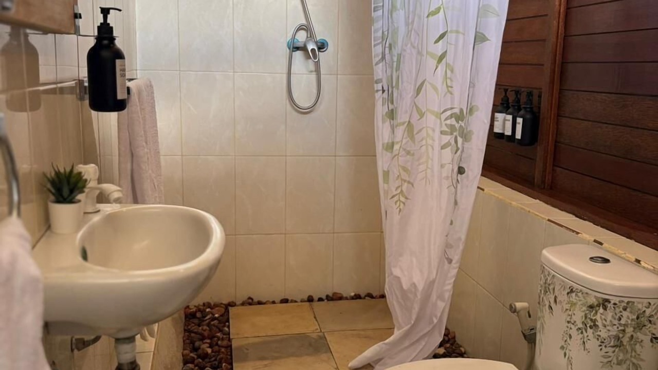 Photo of Bathroom in Jungut Batu