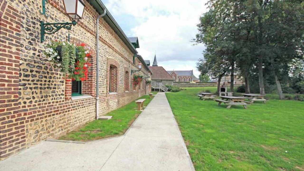 Photo of Outdoor in Mont-Cauvaire