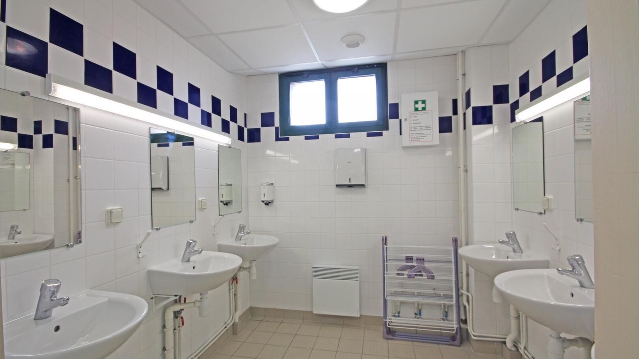 Photo of Bathroom in Mont-Cauvaire