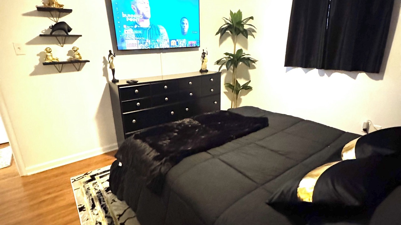 Photo of Bedroom in Crosstown