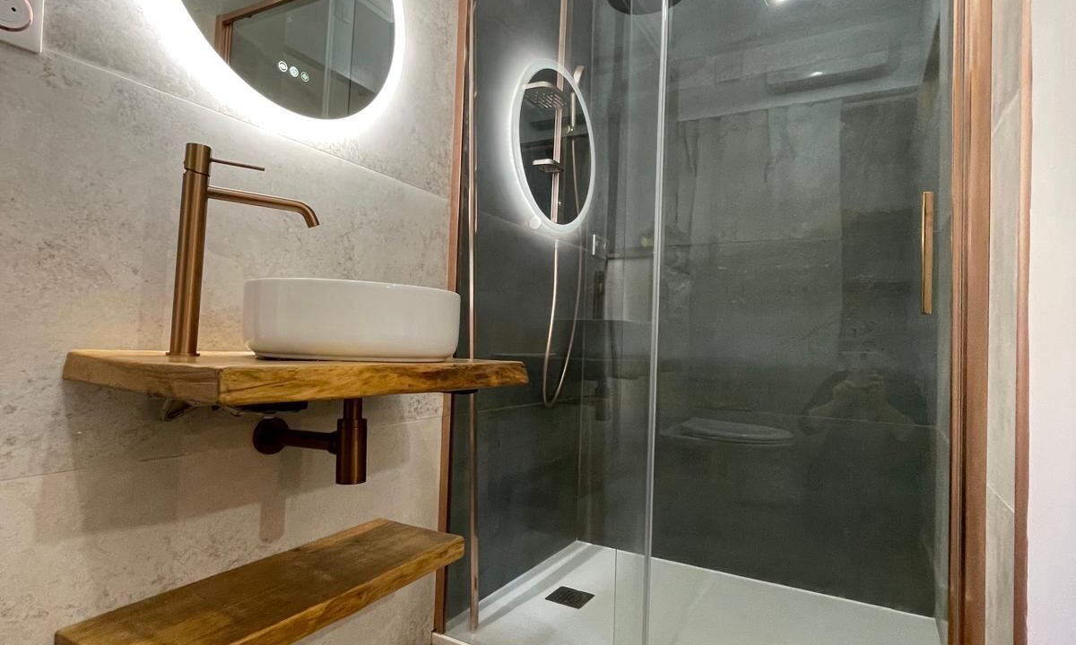 Photo of Bathroom in Monacia-d'Aullene