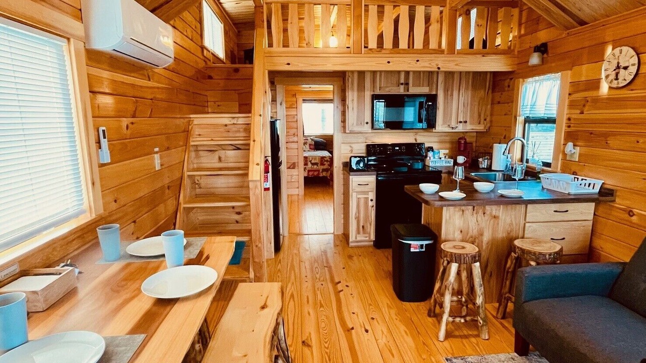 Photo of Others in Hector