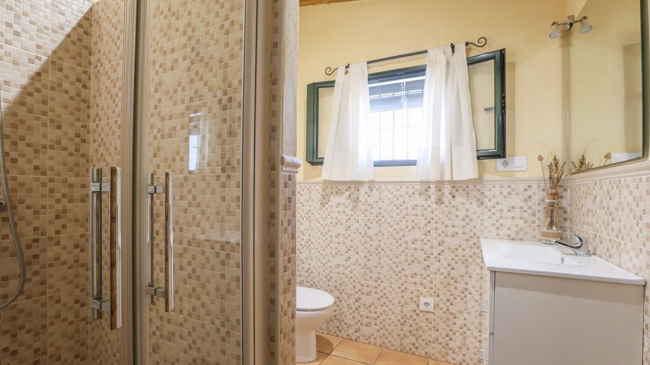 Photo of Bathroom in Cazalla De La Sierra