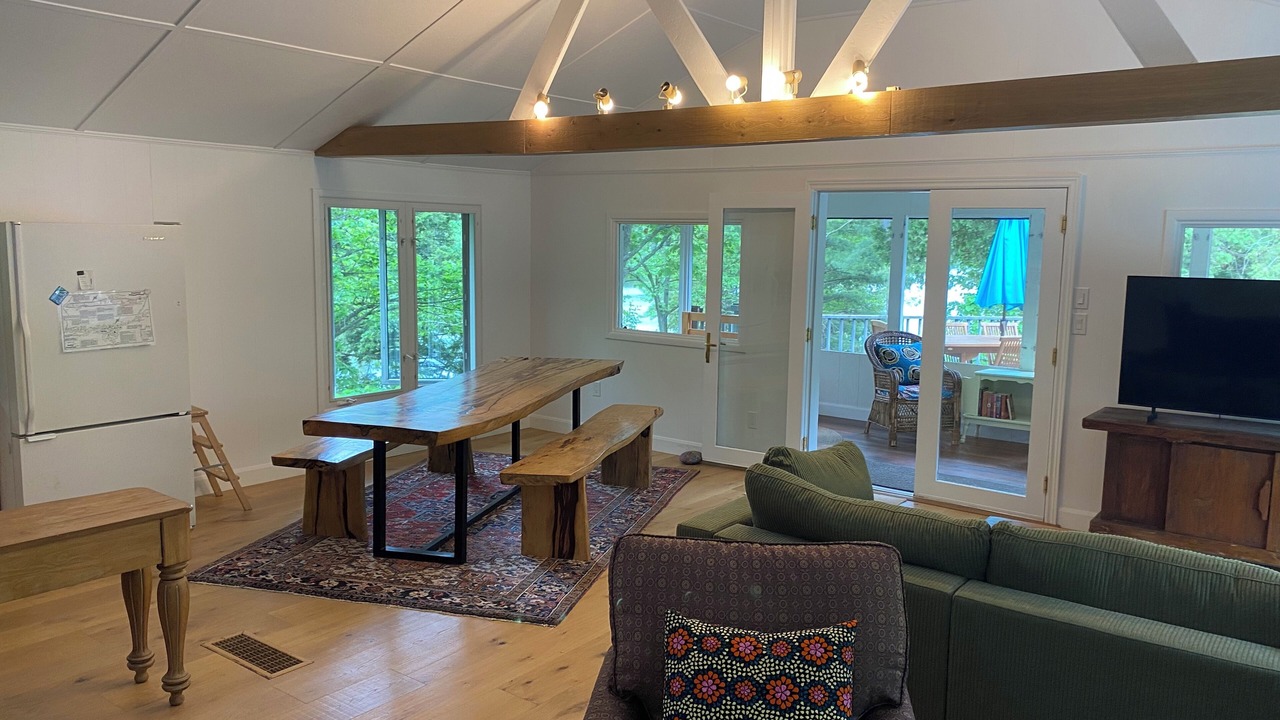 Photo of Livingroom in Frontenac
