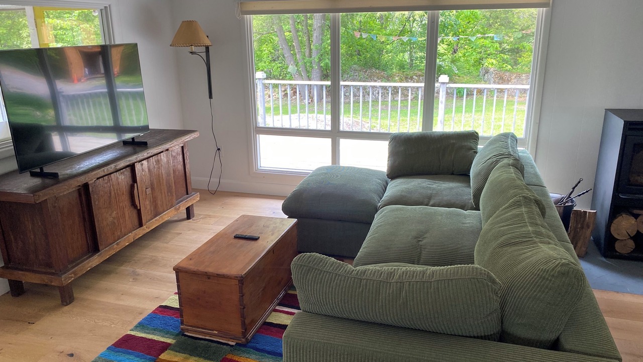 Photo of Livingroom in Frontenac