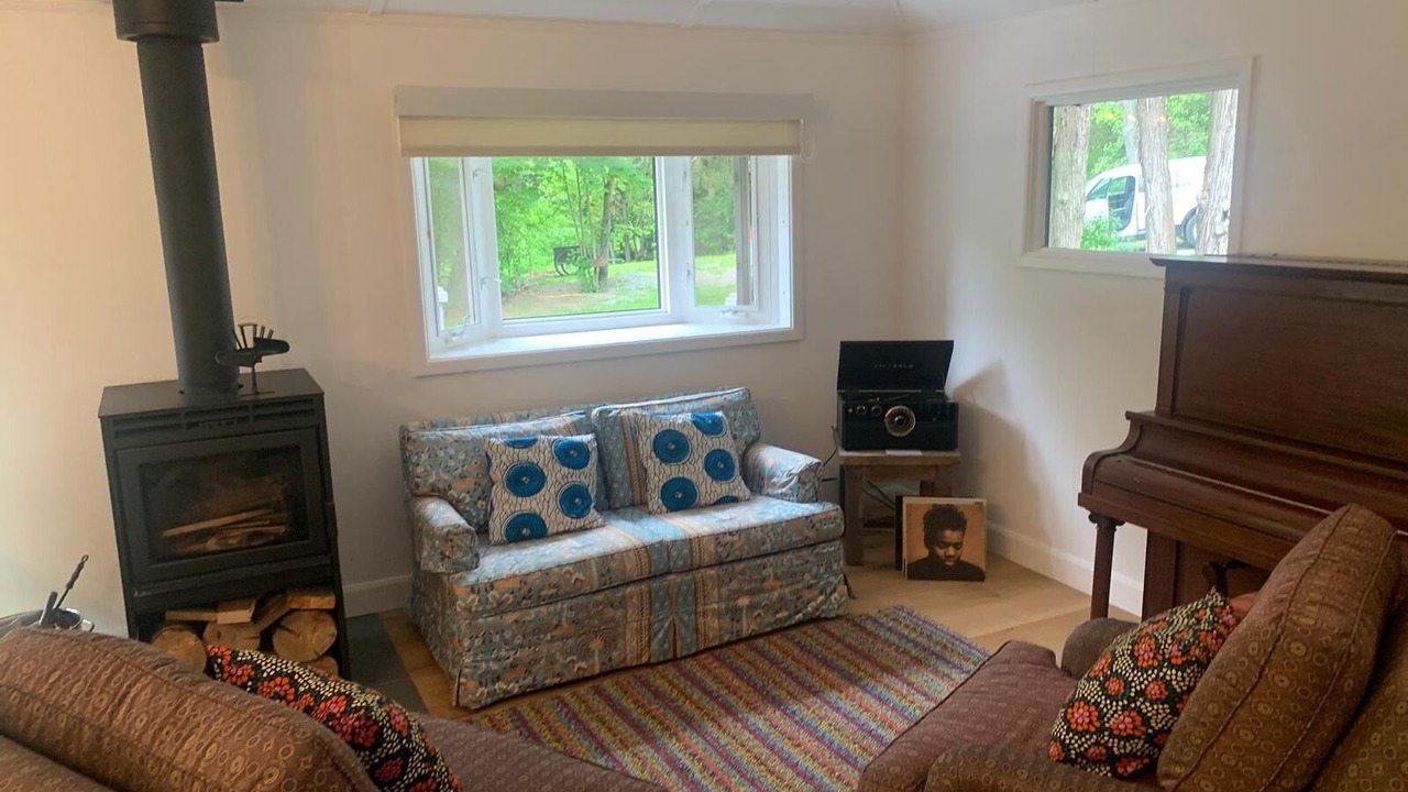 Photo of Livingroom in Frontenac