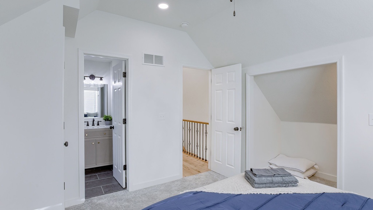 Photo of Bedroom in Riverview