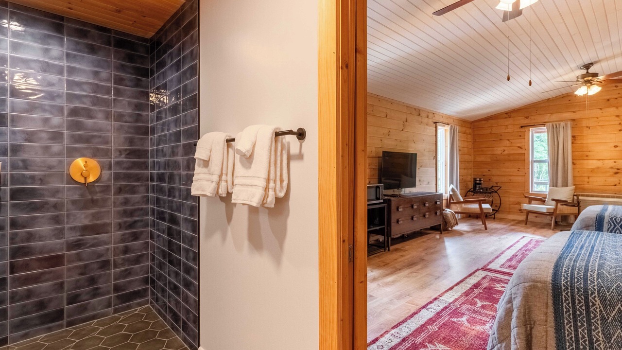 Photo of Bedroom in Lake Lure