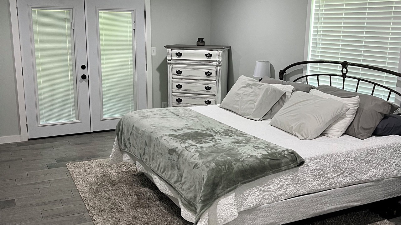Photo of Bedroom in Brookeland
