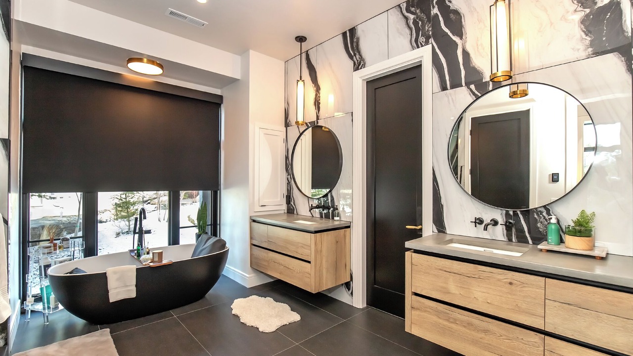 Photo of Bathroom in Roslyn