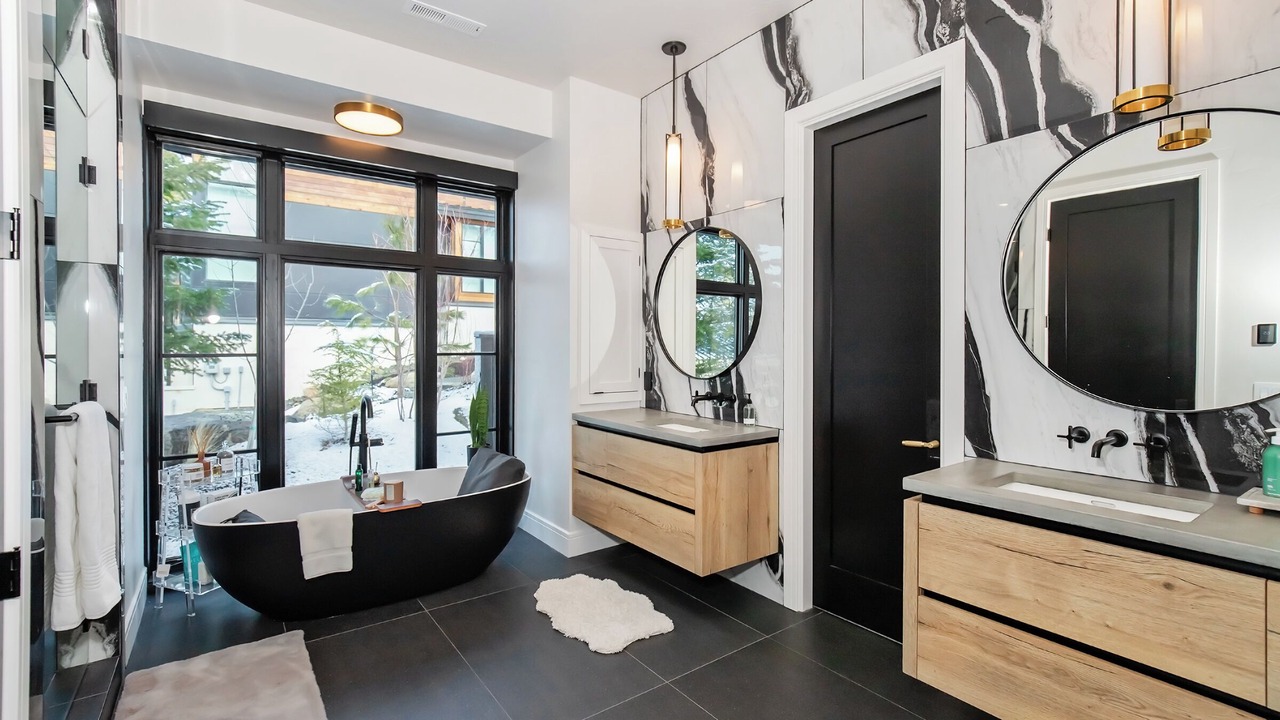 Photo of Bathroom in Roslyn