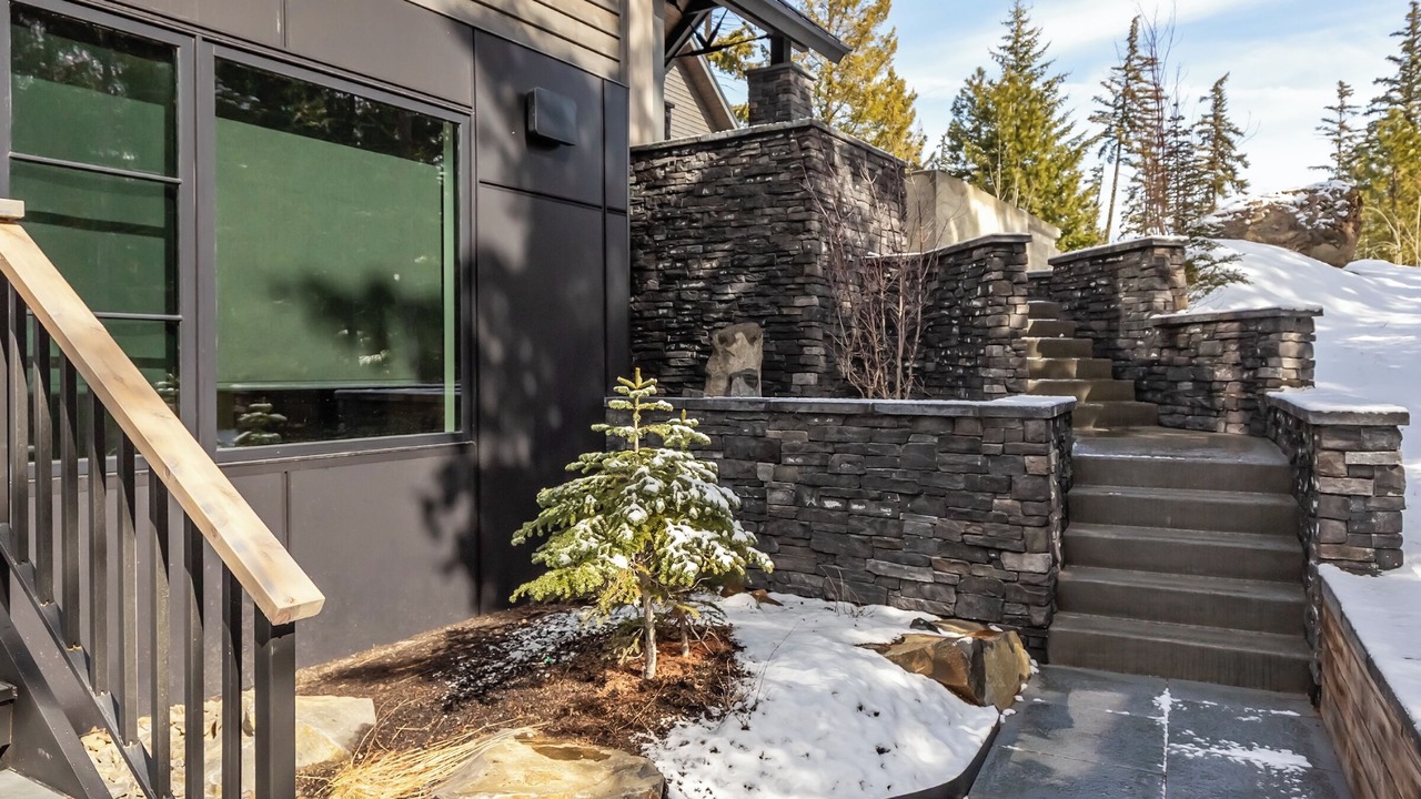 Photo of Outdoor in Roslyn