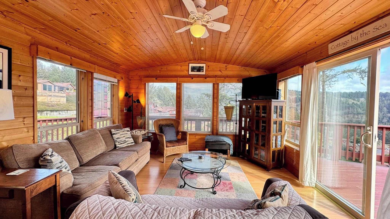 Photo of Livingroom in Brookings