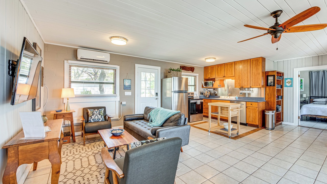 Photo of Livingroom in Panacea