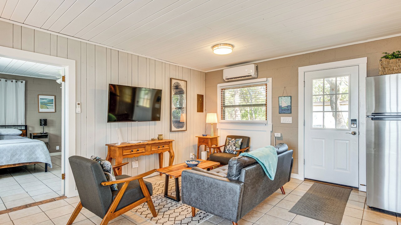 Photo of Livingroom in Panacea