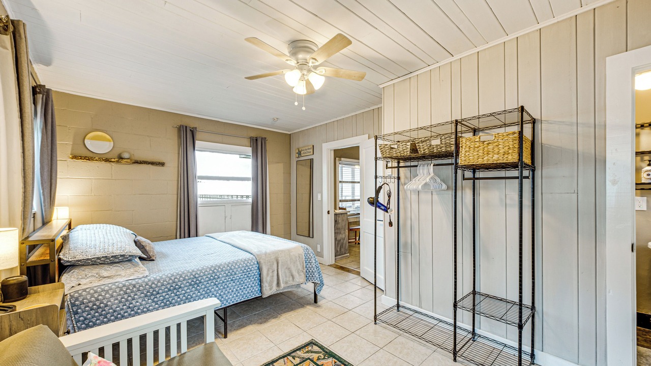 Photo of Bedroom in Panacea