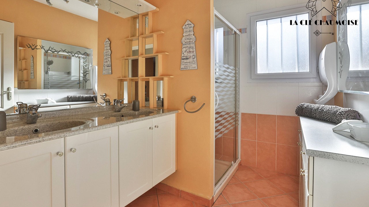 Photo of Bathroom in Olonne-sur-Mer