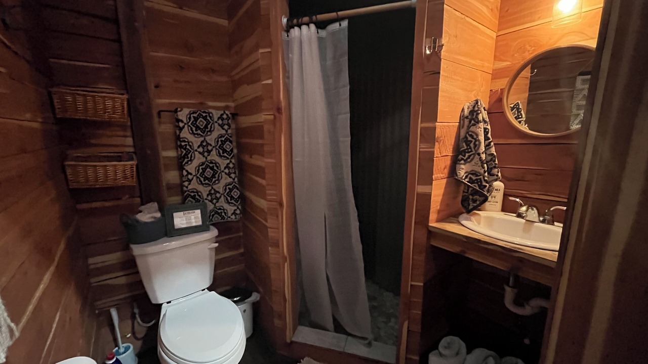 Photo of Bathroom in Readyville