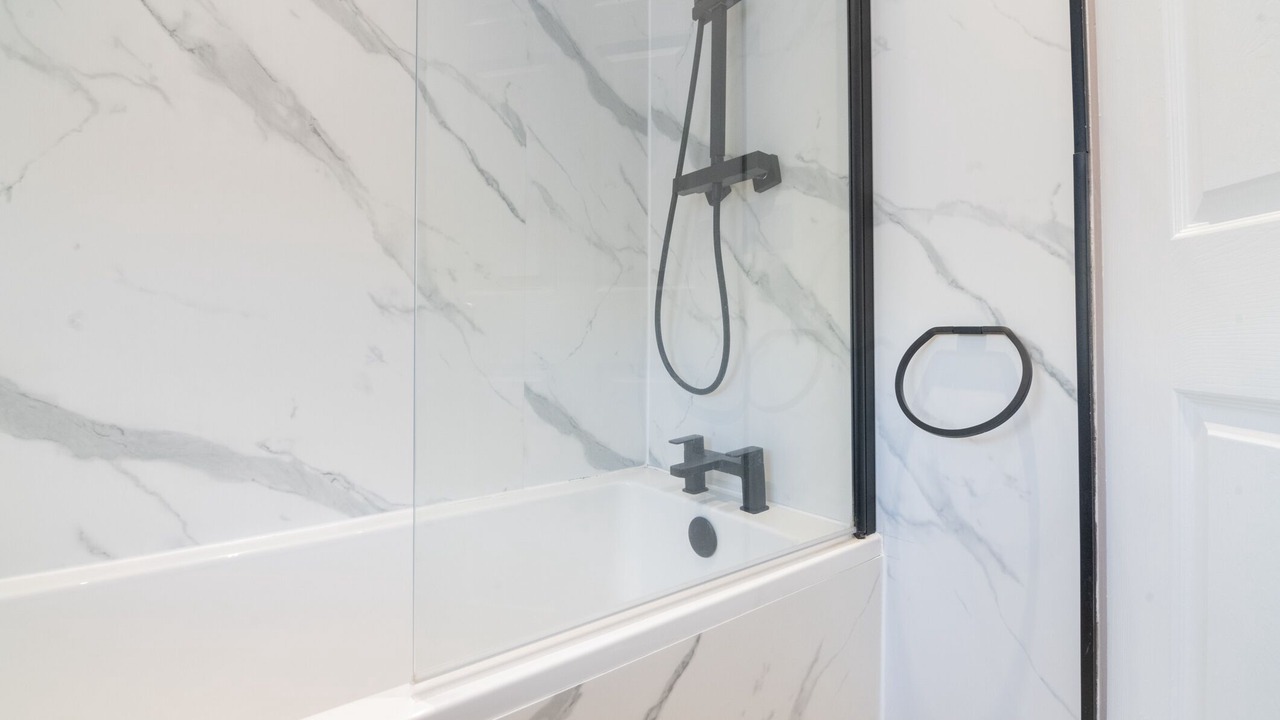 Photo of Bathroom in Paisley