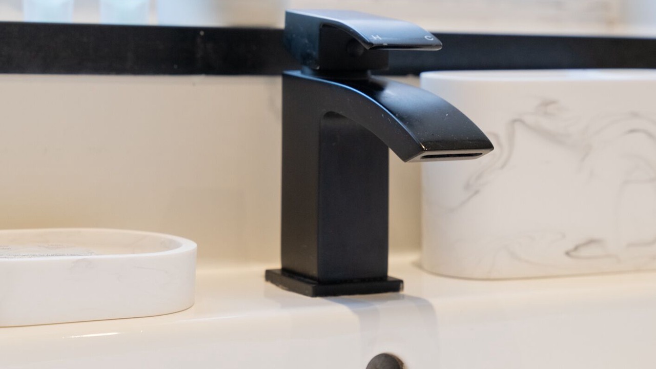 Photo of Bathroom in Paisley