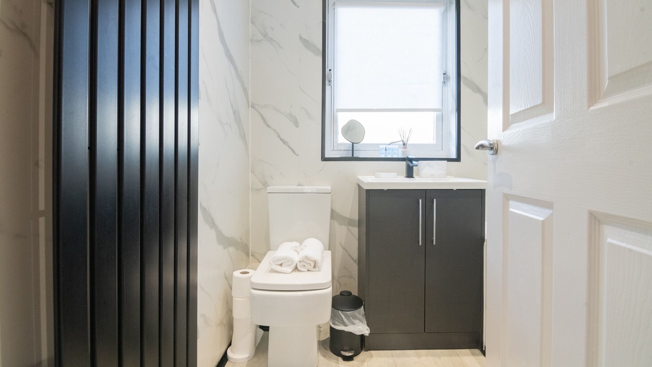 Photo of Bathroom in Paisley