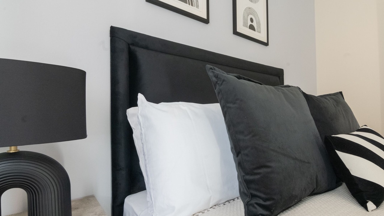 Photo of Others in Paisley