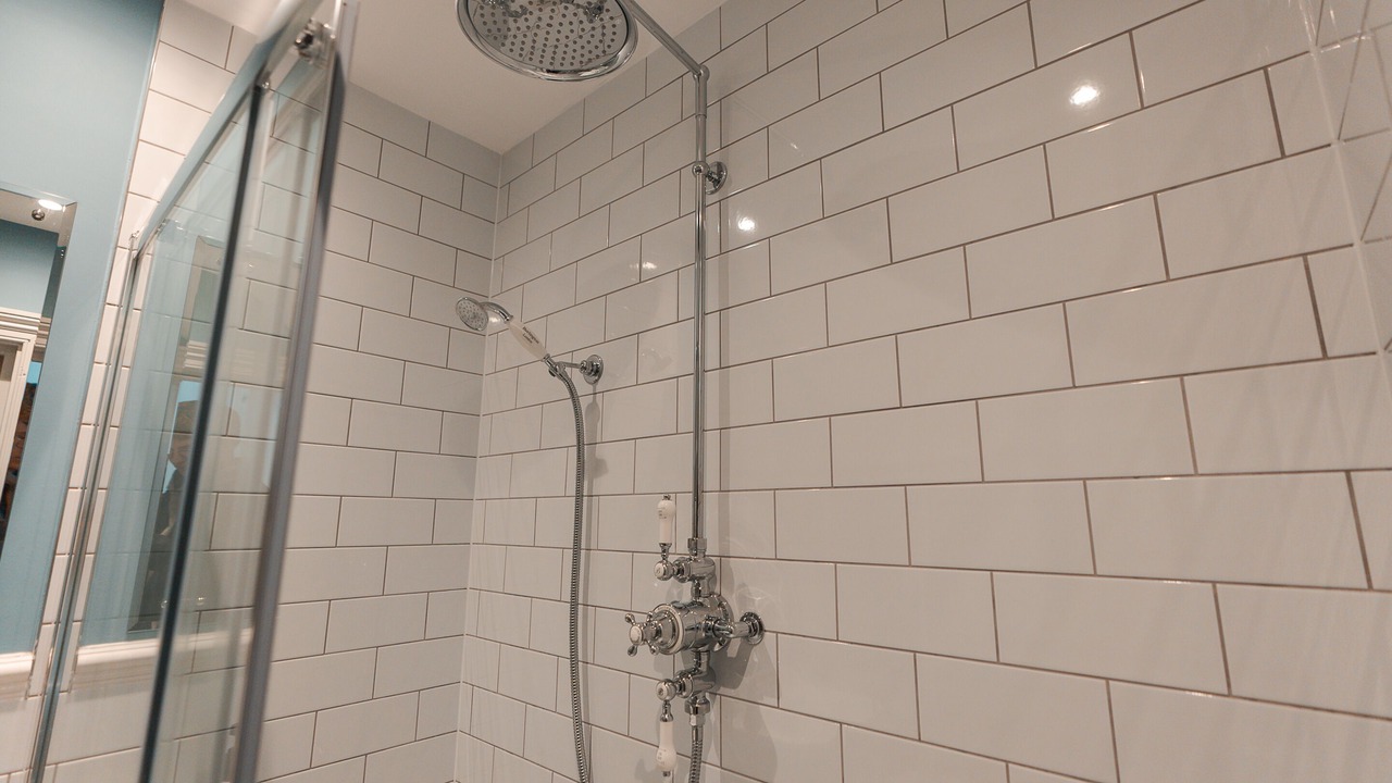 Photo of Bathroom in High Peak