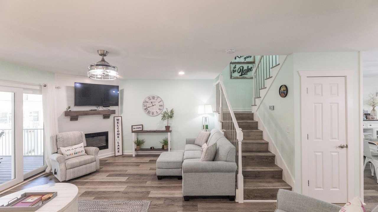 Photo of Livingroom in Grand Rivers