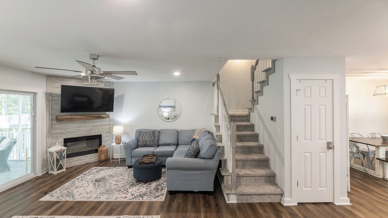 Photo of Livingroom in Grand Rivers