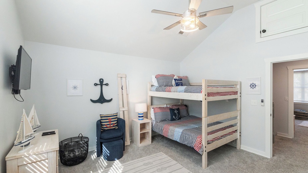 Photo of Bedroom in Grand Rivers