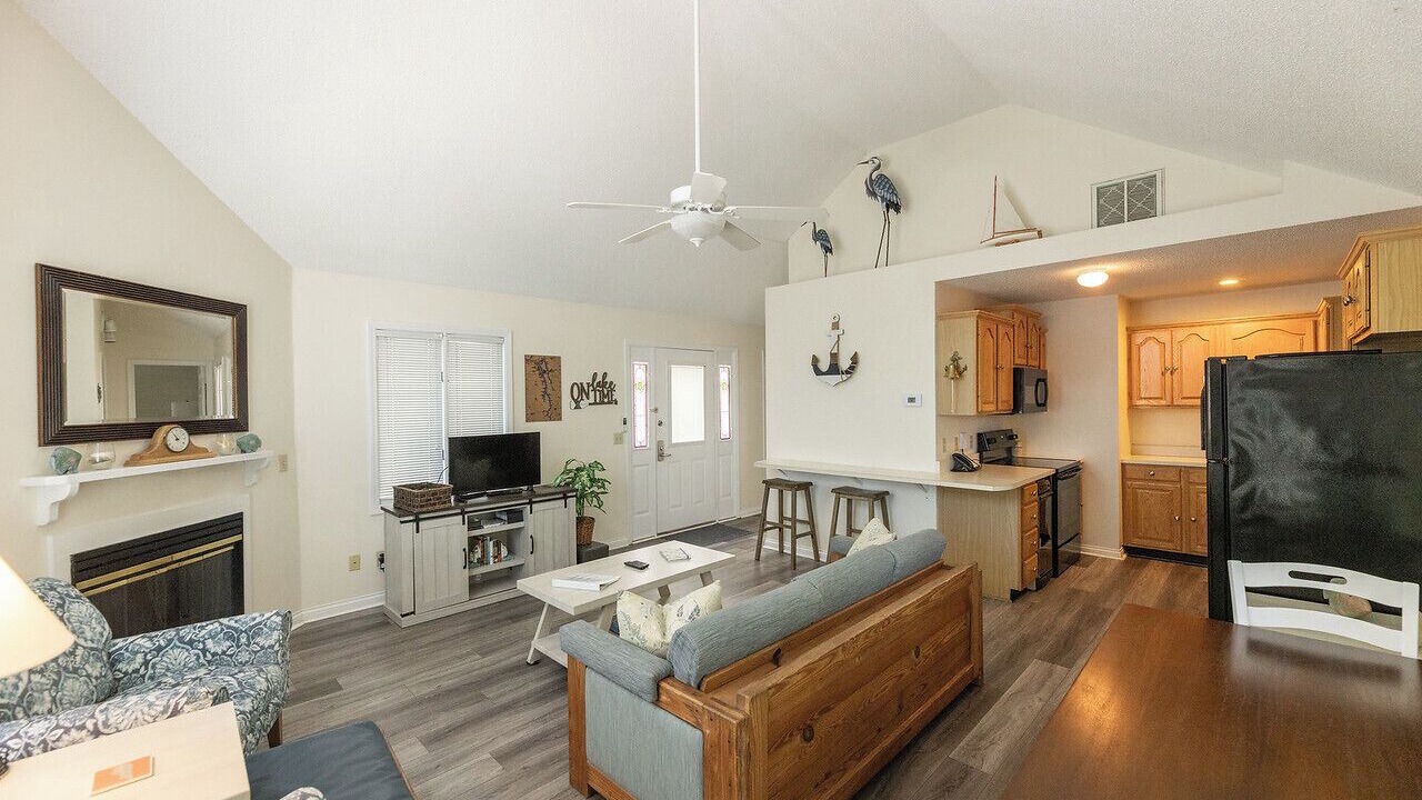 Photo of Livingroom in Grand Rivers