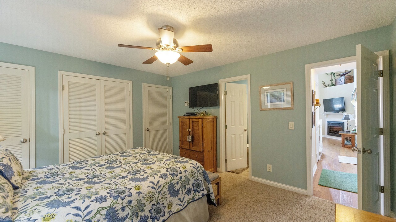 Photo of Bedroom in Grand Rivers