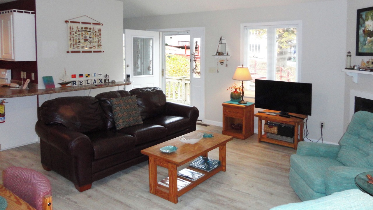 Photo of Livingroom in Grand Rivers