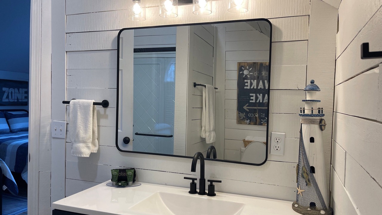 Photo of Bathroom in Grand Rivers