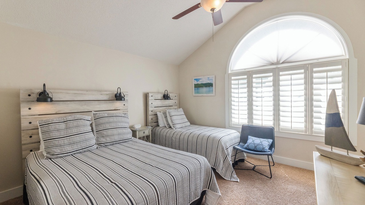 Photo of Bedroom in Grand Rivers